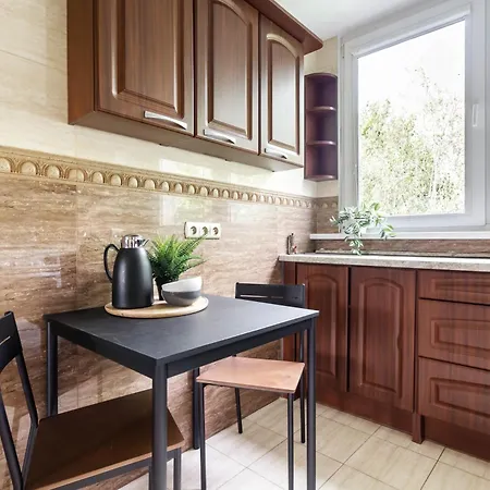 Citystay Legnicka Apartment *